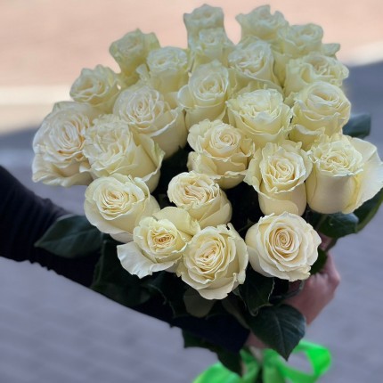 Букет из белых роз - купить с доставкой в по Перевозу